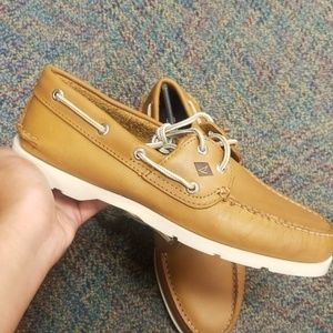 Brand new Sperry Leewards